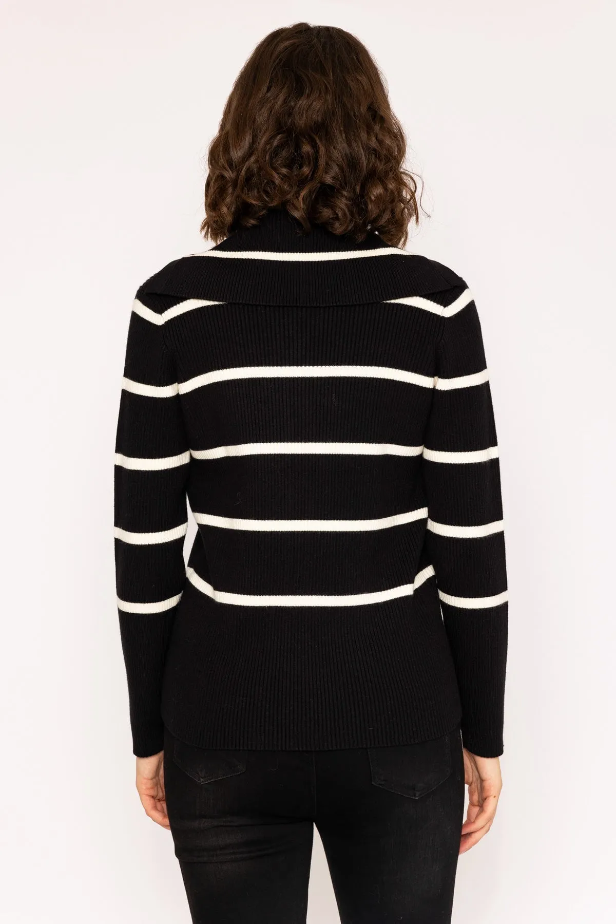 Black & White Wide Collar Knit Cardigan