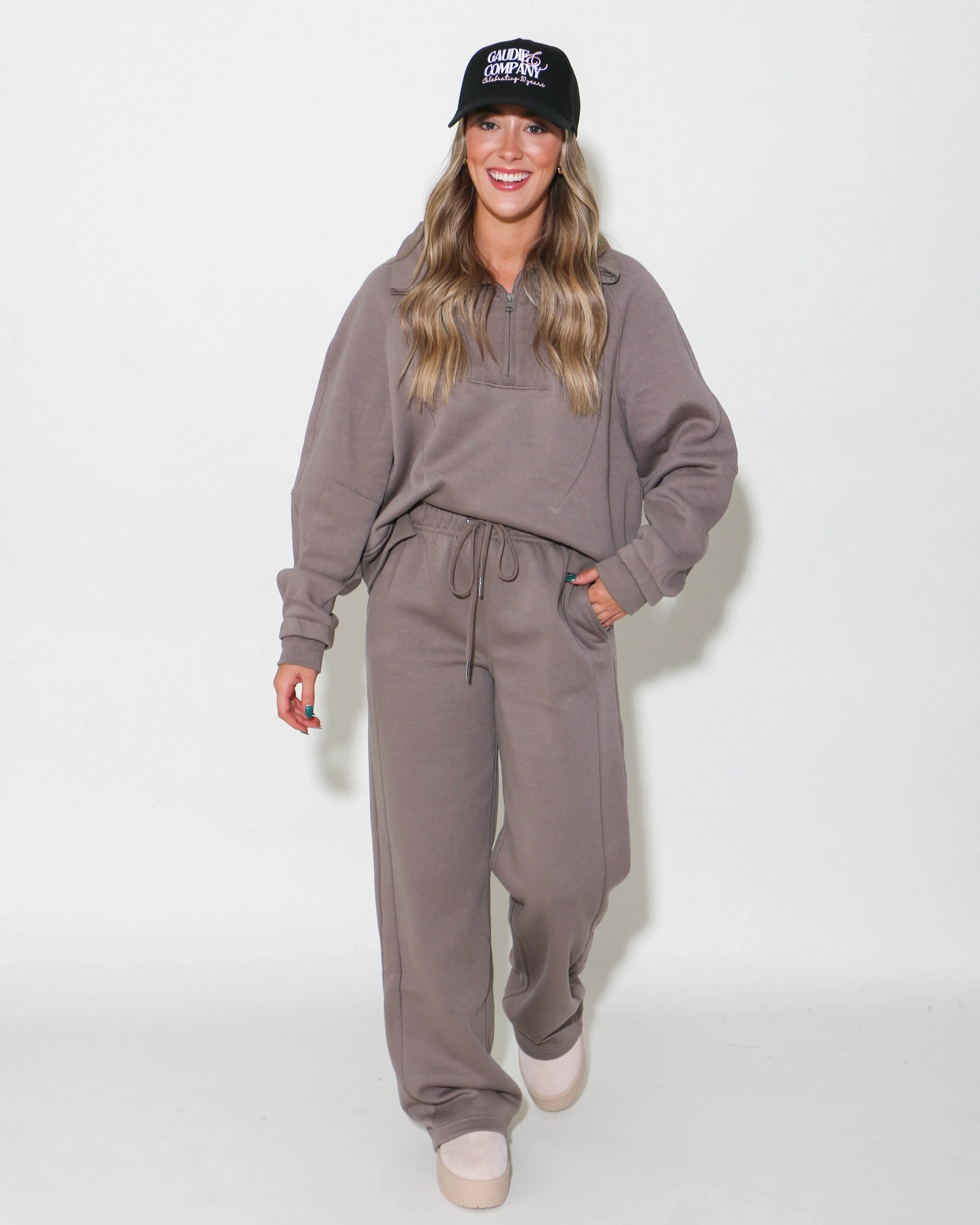 Half Zip Sweatshirt & Pants Set in Mocha